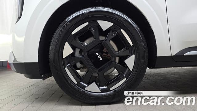 Kia Carnival 2025 — ფოტო 5/20