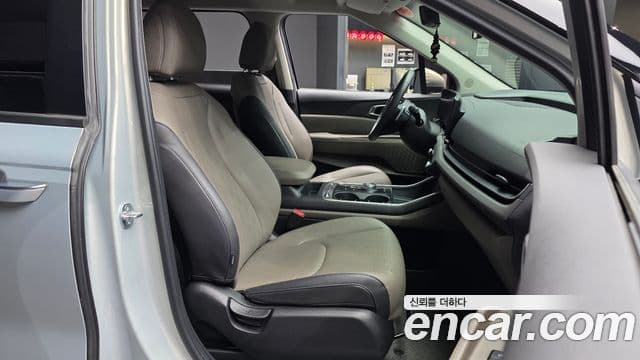 Kia Carnival 2024 — Фото 11/20