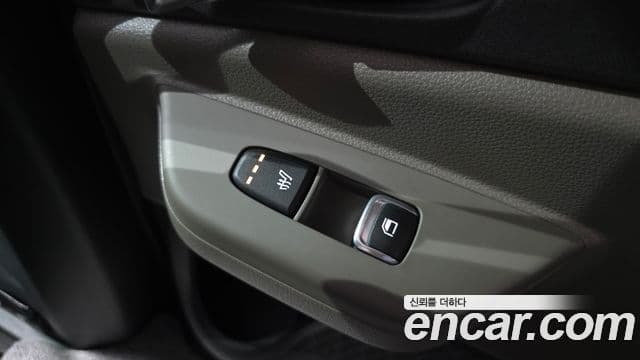 Kia Carnival 2024 — Фото 18/20