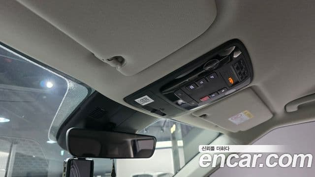 Kia Carnival 2024 — Фото 19/20