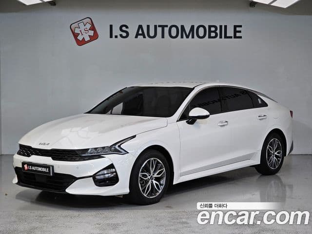 Kia K5 2023 — Şəkil 10/20