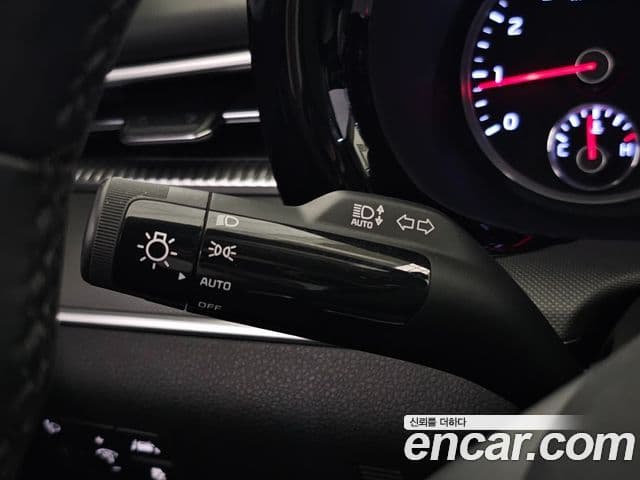 Kia K5 2023 — фото 14 из 20