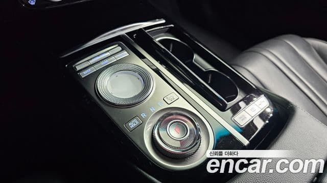 Genesis Electrified G80 2020 — фото 9 из 20