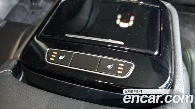 Genesis Electrified G80 2020 — Şəkil 19/20