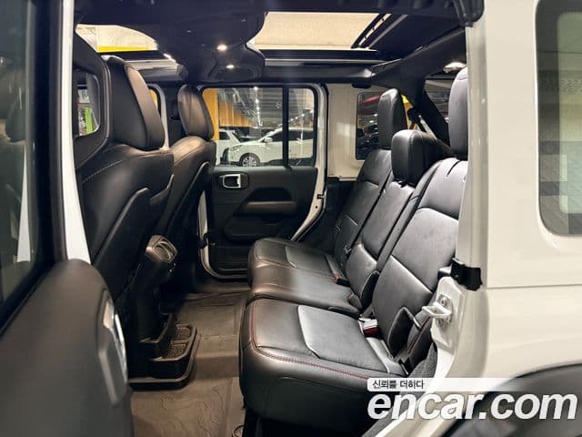 Jeep Wrangler 2024 — Şəkil 6/20