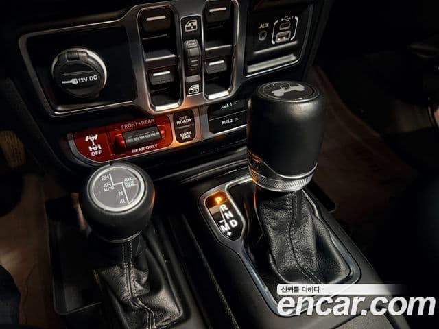 Jeep Wrangler 2024 — Şəkil 18/20