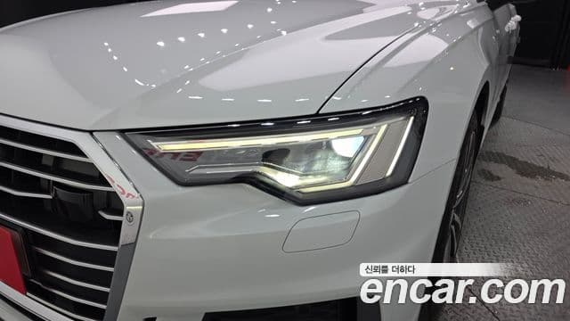 Audi A6 2021 — Photo 10/37