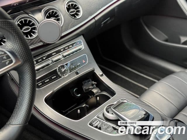Mercedes-Benz E-Class 2018 — ფოტო 9/12