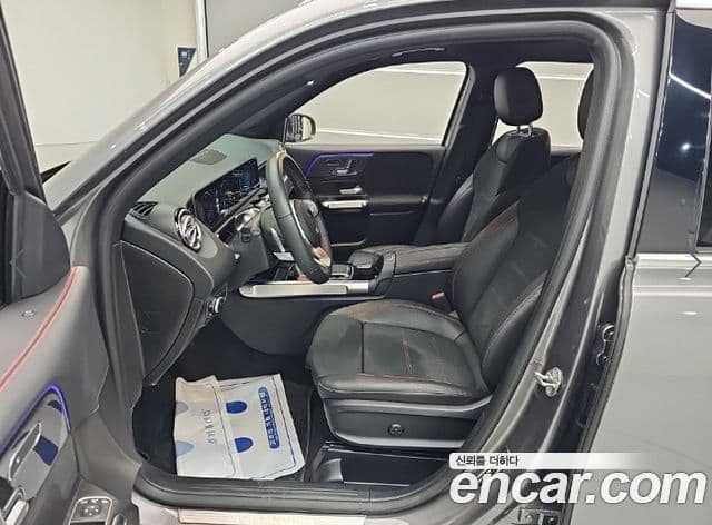 Mercedes-Benz GLB-Class 2020 — Şəkil 10/18