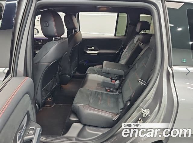 Mercedes-Benz GLB-Class 2020 — Şəkil 11/18