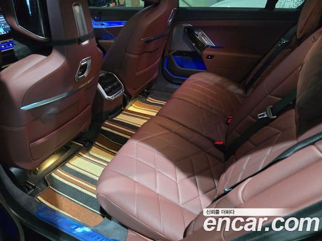 BMW 7 Series 2025 — Şəkil 13/20