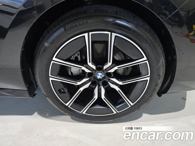 BMW 7 Series 2025 — Şəkil 18/20
