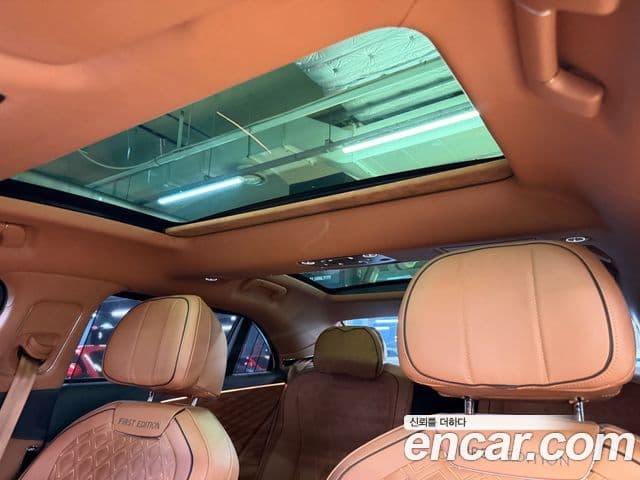 Bentley Flying Spur 2020 — ფოტო 17/20