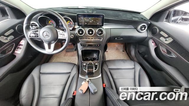 Mercedes-Benz C-Class 2019 — Фото 7/20