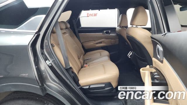 Kia Sorento 2024 — Şəkil 11/20