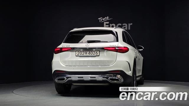 Mercedes-Benz GLC-Class 2024 — ფოტო 4/20