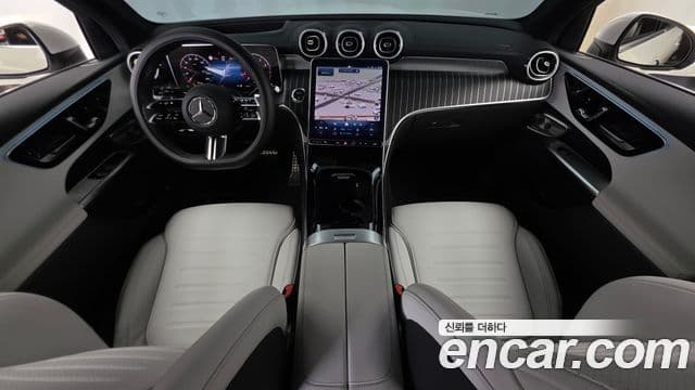Mercedes-Benz GLC-Class 2024 — Photo 23/32