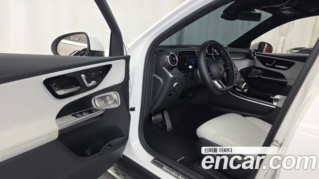 Mercedes-Benz GLC-Class 2024 — Photo 6/32