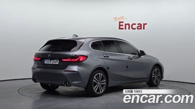 BMW 1 Series 2022 — Şəkil 2/20