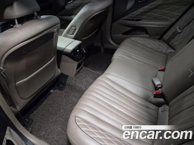 Kia K8 2022 — Şəkil 6/16