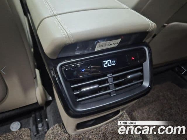 Kia K8 2022 — Şəkil 13/16