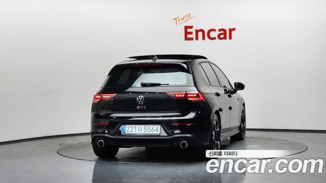 Volkswagen Golf 2025 — ფოტო 4/20