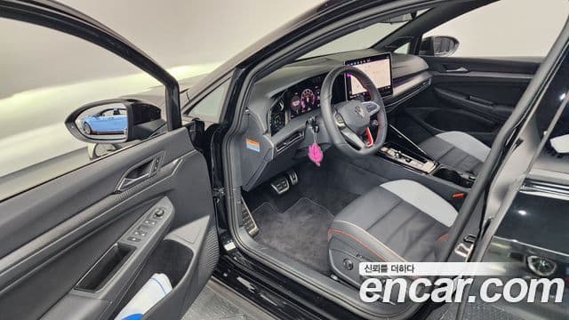 Volkswagen Golf 2025 — ფოტო 10/20