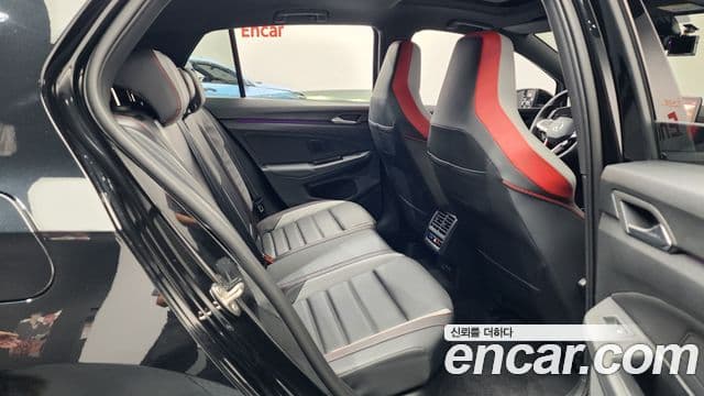 Volkswagen Golf 2025 — ფოტო 11/20