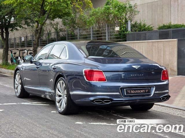 Bentley Flying Spur 2021 — Şəkil 11/20