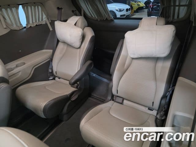 Kia Carnival 2021 — Şəkil 15/20