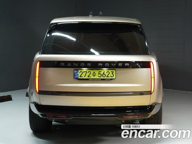 Land Rover Range Rover 2024 — ფოტო 1/20
