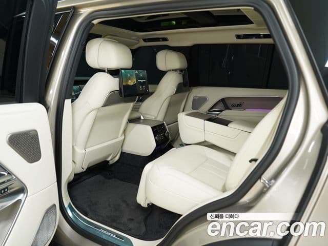Land Rover Range Rover 2024 — ფოტო 11/20