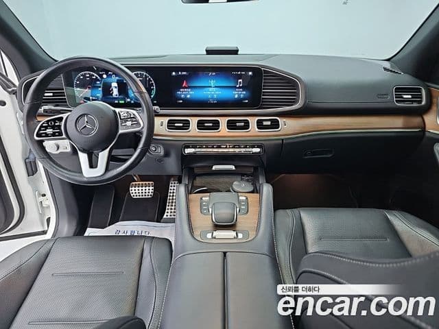 Mercedes-Benz GLE-Class 2021 — Şəkil 6/18