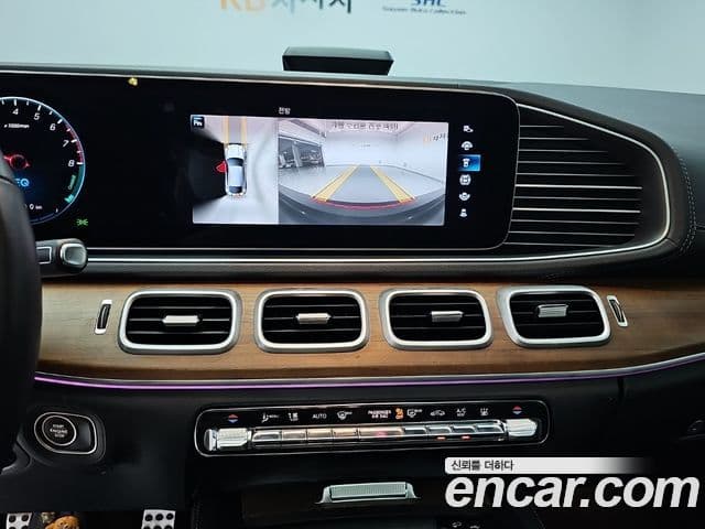 Mercedes-Benz GLE-Class 2021 — Şəkil 9/18