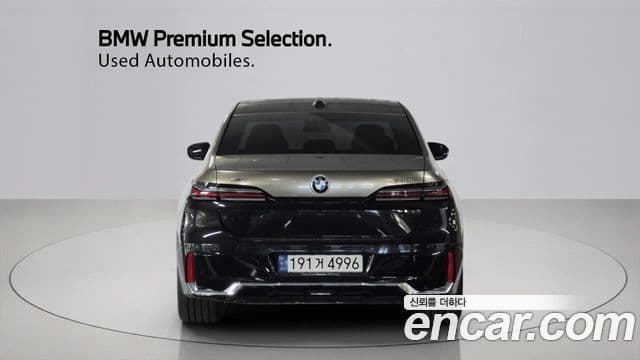 BMW 7 Series 2024 — ფოტო 3/20