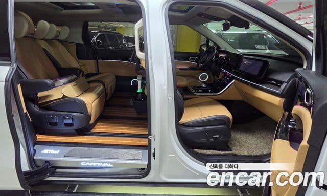 Kia Carnival 2021 — Şəkil 14/18