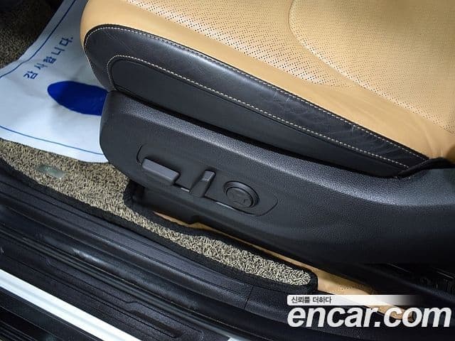 Kia Carnival 2021 — Фото 17/20