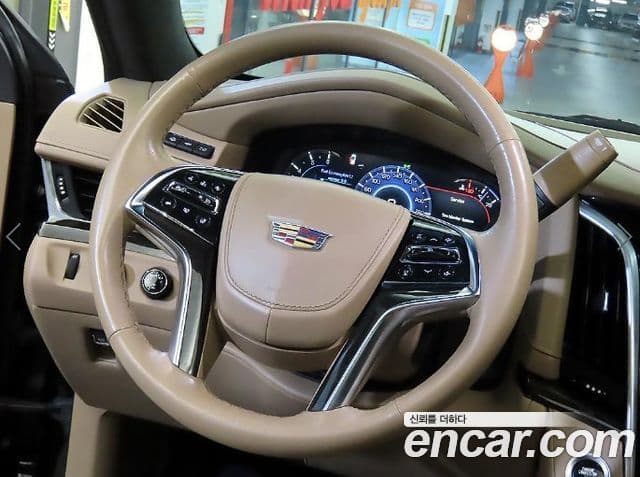 Cadillac Escalade 2018 — Şəkil 6/18