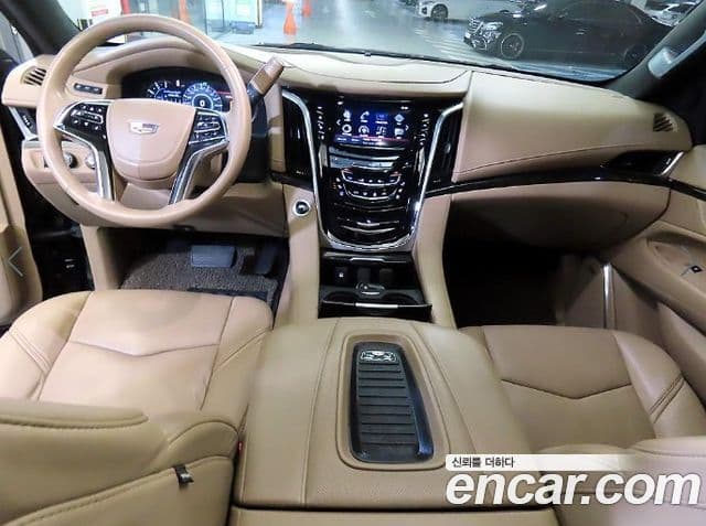 Cadillac Escalade 2018 — Şəkil 10/18