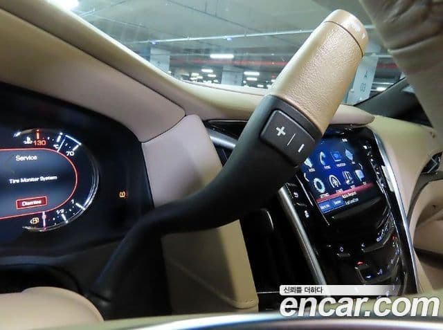 Cadillac Escalade 2018 — Şəkil 11/18