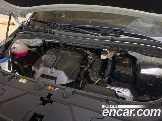 Kia Carnival 2025 — Şəkil 5/17