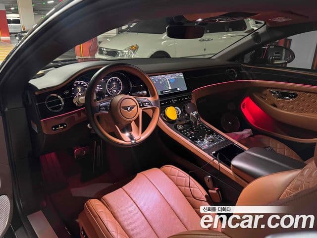 Bentley Continental GT 2020 — Фото 7/16