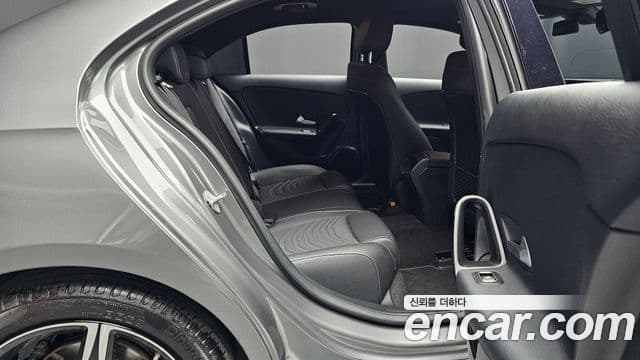 Mercedes-Benz A-Class 2020 — ფოტო 12/20