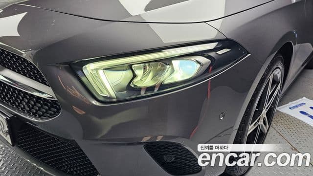 Mercedes-Benz A-Class 2020 — ფოტო 2/30