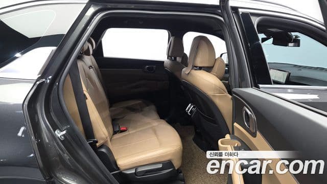 Kia Sorento 2023 — ფოტო 12/20