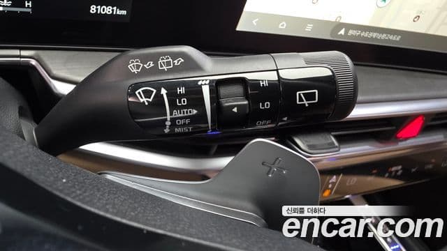 Kia Sorento 2023 — ფოტო 16/20