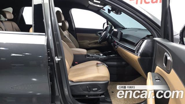 Kia Sorento 2023 — Photo 20/32