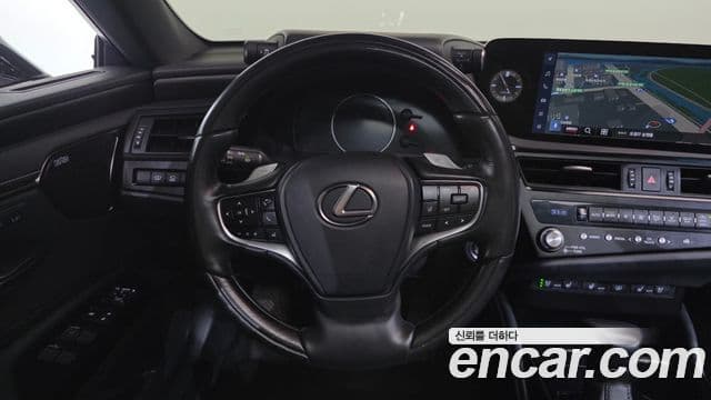 Lexus ES300h 2024 — Şəkil 13/20