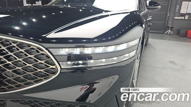 Genesis G90 2022 — Photo 6/39