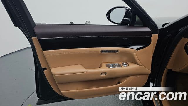 Genesis G90 2022 — Photo 9/39